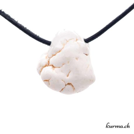 Collana di noduli di magnesite con pietra forata