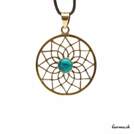 Achetez ce pendentif en laiton directement dans la boutique en ligne Kûrma. Chaque pièce est sélectionnée avec la plus grande minutie. Kûrma est une boutique spécialisée dans des pierres de qualité directement importer depuis les artisans lapidaires.