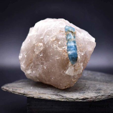Aigue-marine sur Quartz - Minéraux