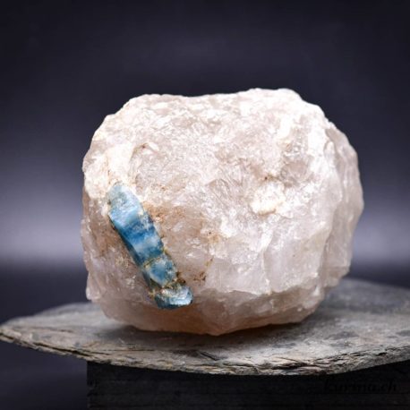 Aigue-marine sur Quartz - Minéraux